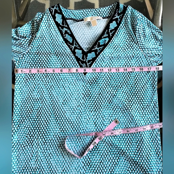 Michael Kors, Snake Print/ Animal Print,,V neck Tunic - Picture 7 of 10